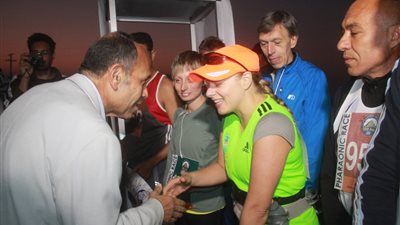 انطلاق رالي الفراعنة الدولي من أمام هرم هوارة