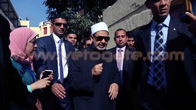 بالفيديو والصور.. شيخ الأزهر يدلى بصوته في لجنة مصر الجديدة النموذجية