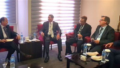 مباحثات مكثفة لوزير الصناعة مع رؤساء وفود الدول المشاركة بمنتدى أفريقيا