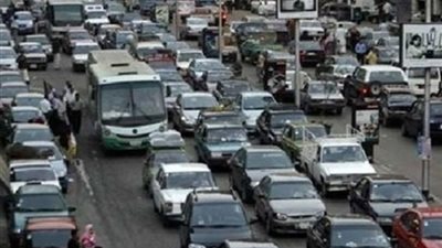 كثافات مرورية بمحوري جوزيف والثورة بسبب تعطل أتوبيس وسيارة