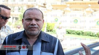 نقيب المعلمين فى اجتماع 