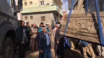 الآثار: وصول بوابة الملك أمنمحات الأول إلى المتحف المصري الكبير