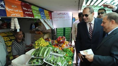 بالصور.. وزير الزراعة يشهد افتتاح مهرجان تخفيض الأسعار