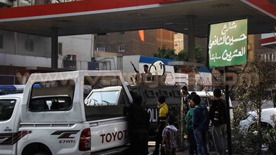 بالصور.. تمركزات أمنية بمنطقة العشرين بـ«فيصل»