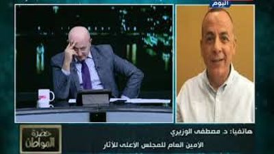 «الآثار» تحسم الجدل حول الفيلم الإباحي بالأهرامات: فوتوشوب (فيديو)