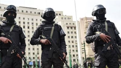 أمن القاهرة ينقل سيدة لإحدى المراكز الطبية في مدينة نصر