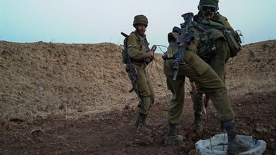 الاحتلال يجتاز السياج الشائك مع لبنان.. والجيش يتأهب