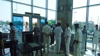 خبير: يجب الاهتمام بتدريب العنصر البشري على أجهزة تأمين المطارات