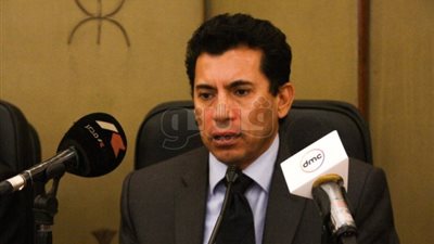 وزير الشباب: «اشتغلت في مطعم الجامعة وأنا بدرس.. والشغل مش عيب»