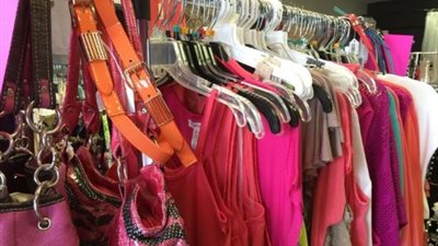 «مطلوب حرامي».. سيدة تبحث عن لص محترف لسرقة متجرها