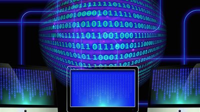 قطاع البنية المعلوماتية بوزارة الاتصالات يستعرض مشروعات التحول الرقمي