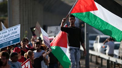 المخيمات الفلسطينية في لبنان تنتفض دعما للقدس