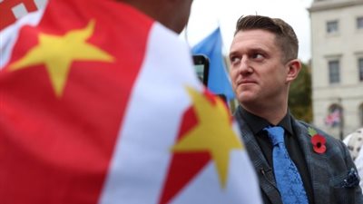 على خطى السترات الصفراء.. بريطانيا تحتج بمسيرة «خيانة البريكسيت» (صور)