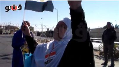 بالفيديو.. مؤيدو السيسى يرقصون على أنغام 