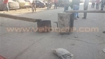 بالصور.. الأمن يغلق شارع المصانع بشبرا الخيمة للتسهيل على الناخبين