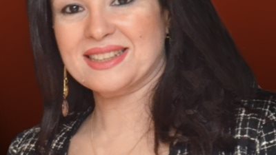 أمنية طلعت توقع 