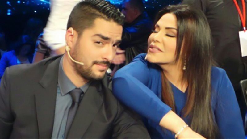 الفنانة احلام والفنان