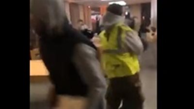 نشرة الخارجي.. وأبرزها: محتجون فرنسيون ينهبون محتويات متجر أبل