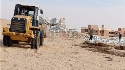 إزالة تعديات على أراضي أملاك الدولة بمساحة ١٤٨ فدانا ببئر العبد