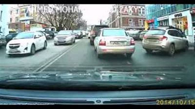 بالفيديو.. أخطر 5 حوادث سيارات على الطرق