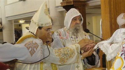 ترقية 3 كهنة لدرجة القمصية بمطرانية «قوص ونقادة» (صور)