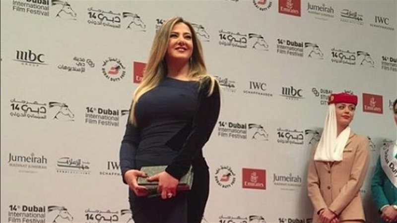 النجمة دنيا سمير