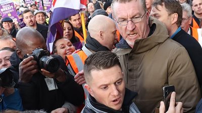 تظاهرات ألفية في بريطانيا ضد مسيرة «خيانة البريكسيت» (فيديو)