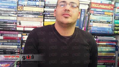 بالفيديو والصور.. مأساة بائعي «سور الأزبكية».. بوابة «السادات» للثقافة.. «المعزول» لم يسأل فيهم.. الدولة تتجاهلهم.. معرض الكتاب «فرحة ما تمت».. والاضطرابات السي