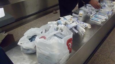 إحباط محاولة تهريب أدوية مجهولة المصدر بمطار برج العرب