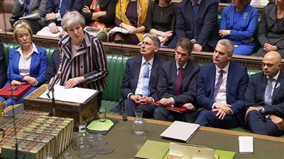 رئيسة وزراء بريطانيا تعلن تأجيل التصويت على البريكست