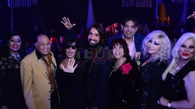 توافد نجوم الفن على عرض أزياء هاني البحيري (صور)