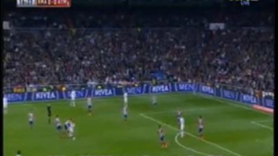 بالفيديو.. ريـال مدريد يتقدم على أتليتكو بهدف في الشوط الأول