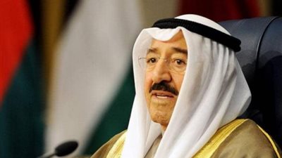 أمير الكويت يجري فحوصا طبية بأحد مستشفيات البلاد