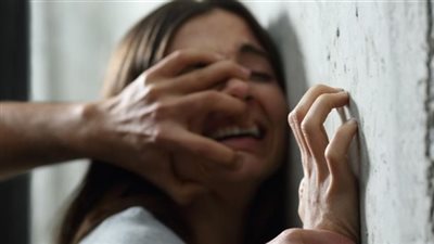 تحقيقات موسعة مع سائق وآخرين في اتهامهم باغتصاب محامية بالهرم