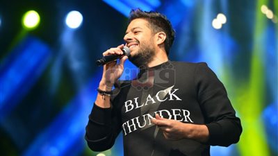 حفل حماقي في نادي نقابة المهندسين كامل العدد (صور)