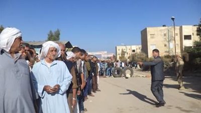 توافد أهالي الشيخ زويد إلى اللجان الانتخابية رغم التفجيرات