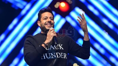 حماقي يداعب الزملكاوية في حفل نادي المهندسين: أوفى جمهور في مصر