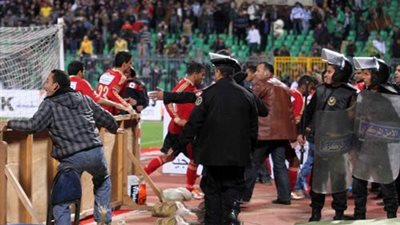 والدة الشهيد خالد عمر: الحكم صادم لجميع الأسر