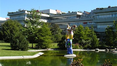 وفد من البرلمان والتعليم العالي يتفقد جامعة أولم في ألمانيا