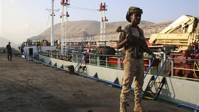 إذاعة أمريكية: الكونجرس يتحدى ترامب بشأن أزمة اليمن