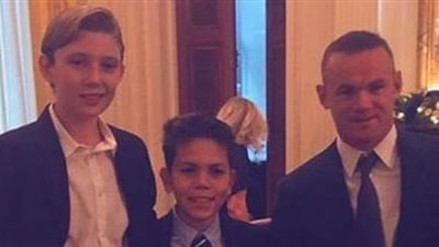 روني وأسرته في البيت الأبيض بدعوة من نجل ترامب (صور)