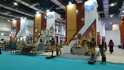 «العناني» يفتتح جناح الآثار بالمعرض الأفريقي الأول للتجارة البينية