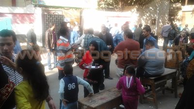 بالصور.. تزايد نسبة التصويت بدائرة قصر النيل في الساعات الأخيرة