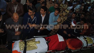 بالفيديووالصور.. تشييع جنازتى شهيدي حادث سيناء الإرهابي في الإسماعيلية
