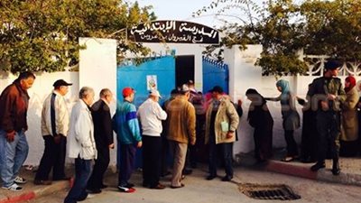 تأخير فتح 50 مركز اقتراع بتونس لدواعٍ أمنية