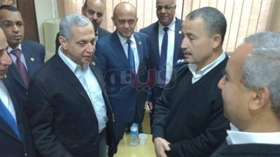 رئيس مصلحة الجمارك يعود للقاهرة بعد حضور مؤتمر لجنة السياسات