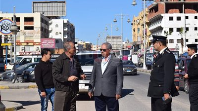 محافظ البحر الأحمر يتفقد شارع الشيراتون ومدخل شيري بالغردقة (صور)