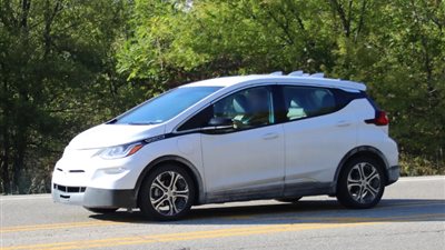 شركة جنرال موتورز تطور سيارة ذاتية القيادة (صور)