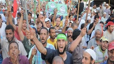 مشادات كلامية بين عناصر الإرهابية والأهالي بالهرم