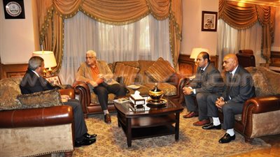 بالصور.. وزير الرياضة يستقبل 